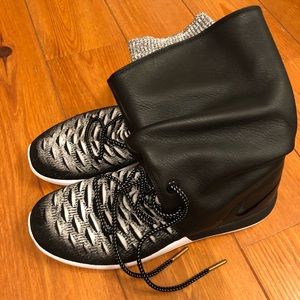 Nike boot sneakers